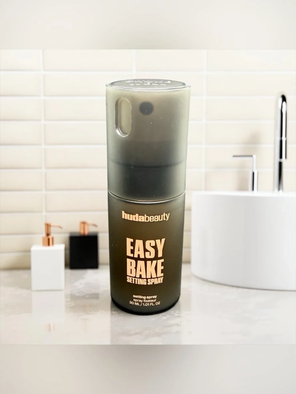 🖤HUDA BEAUTY🖤Easy Bake Setting Spray/NIB